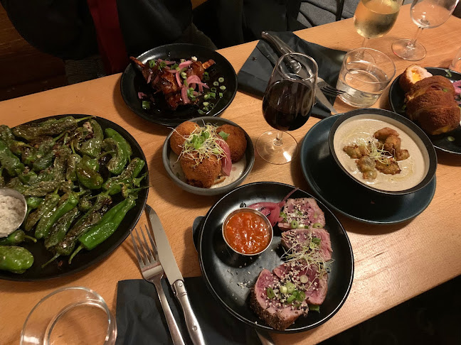 24 Rue Durantin, 75018 Paris