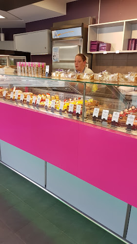 Opinii despre Maison Chanvillard - Boulanger, Pâtissier, Chocolatier, Glacier în Viviers-du-Lac - Restauration