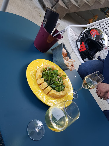 Opinii despre Café des ponts în Beaupréau-en-Mauges - Restauration