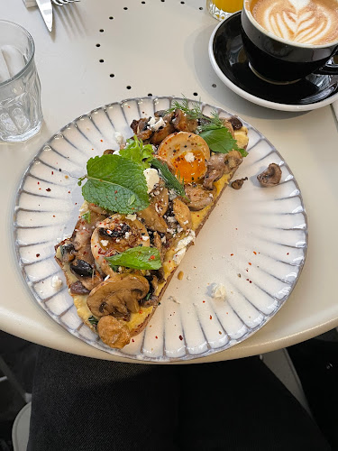 Comentarii opinii despre Café Berry