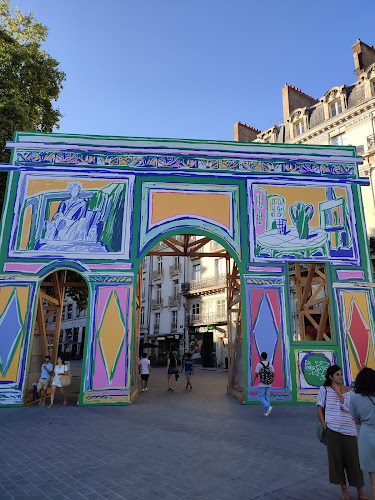 5 Pl. du Commerce, 44000 Nantes