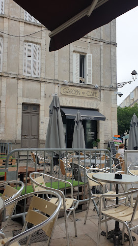 Comentarii opinii despre Le Garden Café