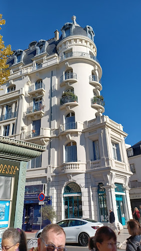 1 Rue Georges Clemenceau, 03200 Vichy