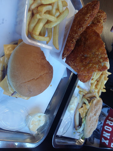 Comentarii opinii despre Maxi Burger