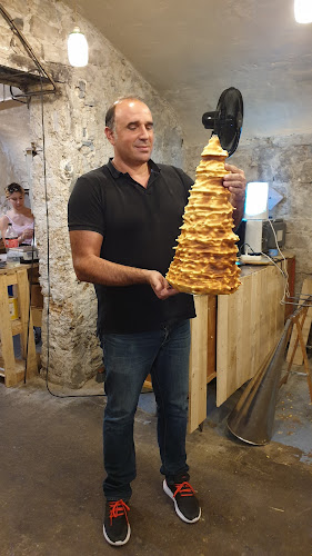 4 Rue Peyssière, 12100 Millau