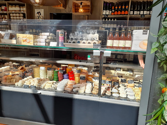 Comentarii opinii despre Les Halles Centrales