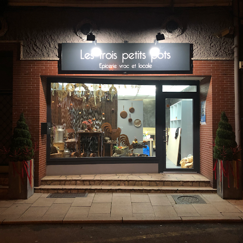 Les trois petits pots