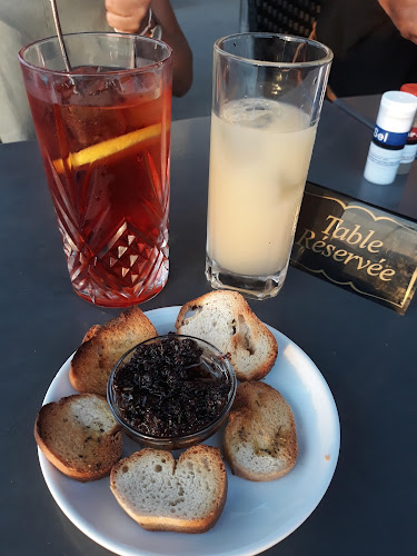 Opinii despre Bar De La Poste în Six-Fours-les-Plages - Restauration