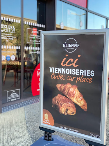 ETIENNE Coffee & Shop Orange