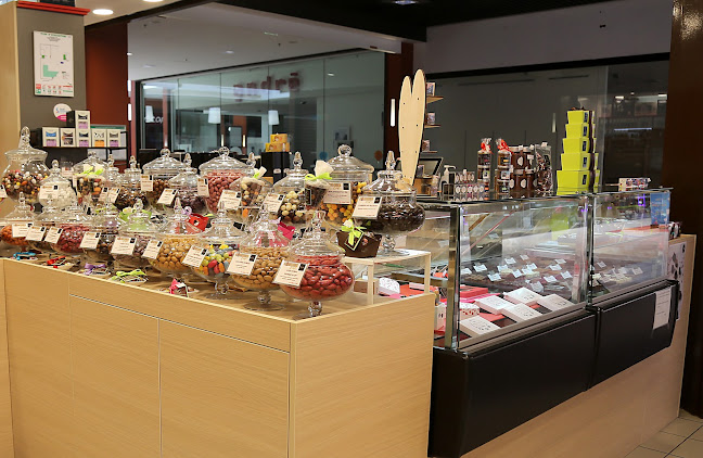 couleur café - distributeur chocolats Pécou et Grégoire Pécou - Montauban