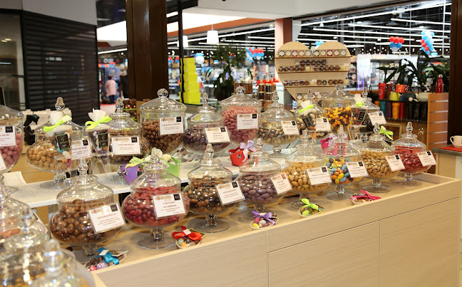 Opinii despre couleur café - distributeur chocolats Pécou et Grégoire Pécou în Montauban - Restauration