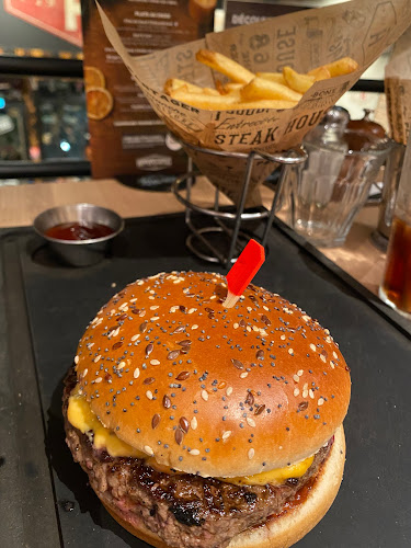 Hippopotamus Steakhouse