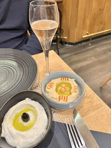 BERYTUS Café Restaurant - Restauration