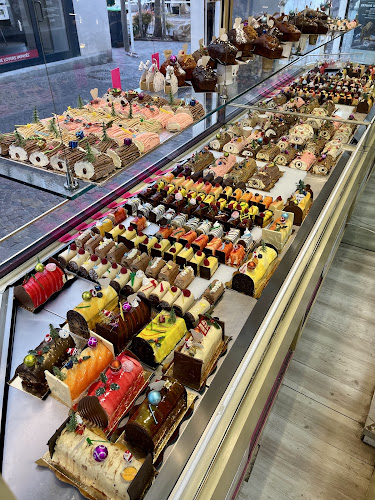 Boulangerie "Aux Délices Antibois Fils"