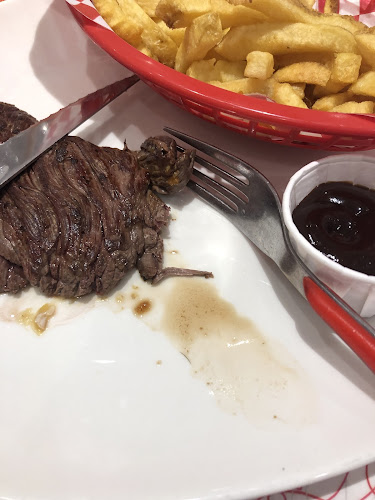 Holly's Diner - La Chapelle-Saint-Luc