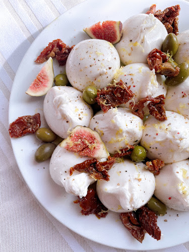 27 Cr de la Martinique, 33000 Bordeaux