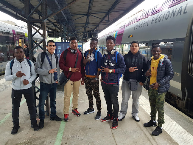 Opinii despre Azzouza Amir în Saint-Nazaire - Restauration