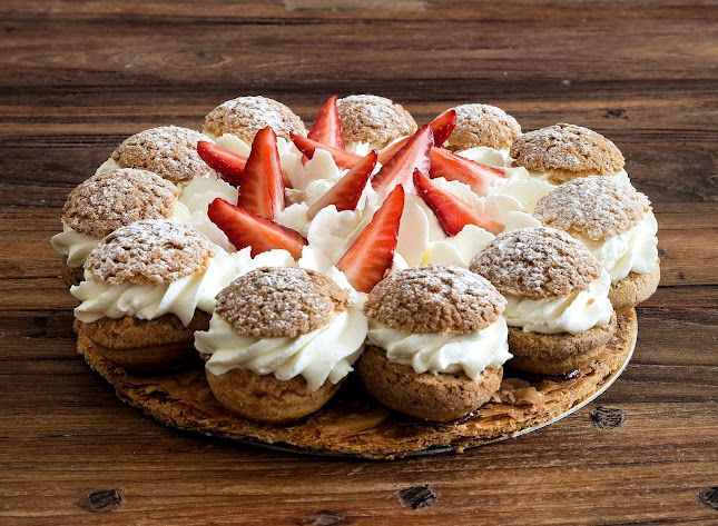 21 Rue Hugues le Grand, 77160 Provins