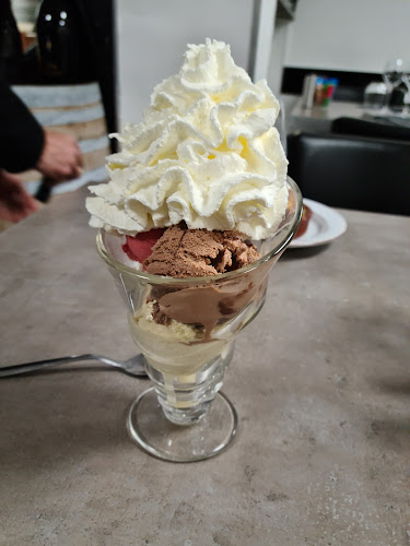 Le Clos des Oliviers, au Baïsses - Restauration