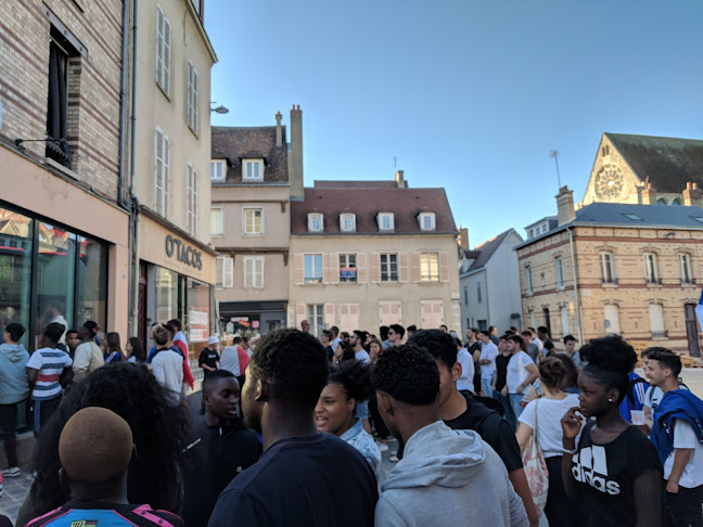 Opinii despre Le Tout Va Bien în Chartres - Restauration