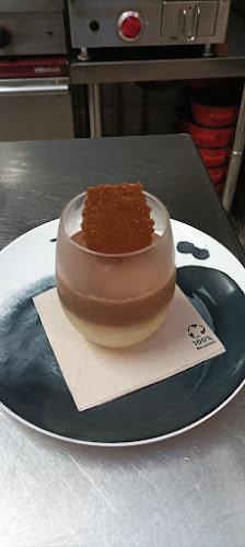 Opinii despre Brasserie Restaurant Le Village în Boulogne-Billancourt - Restauration