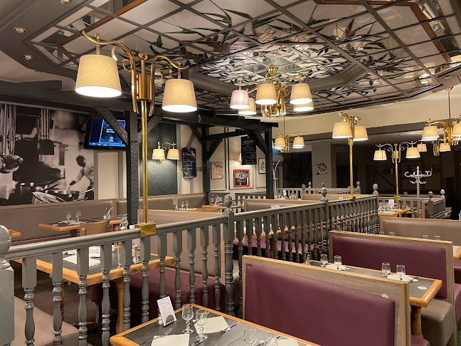 Comentarii opinii despre 𝐋𝐚 𝐓𝐚𝐯𝐞𝐫𝐧𝐞 Table de Caractère 𝐌𝐞𝐭𝐳