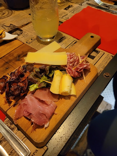 Opinii despre Aux 3 Balais în Charleville-Mézières - Restauration