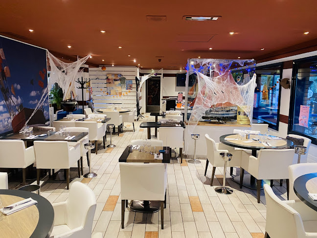 Restaurant De Poissons Moules & Fruits De Mer