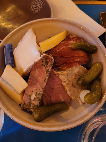 Comentarii opinii despre Le Charonne