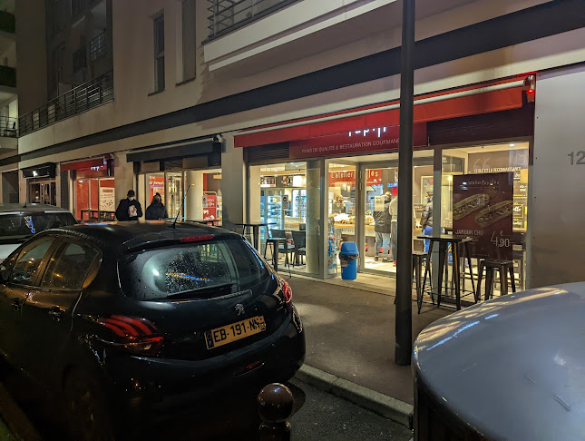 122 Av. du Maréchal Foch, 94000 Créteil, France