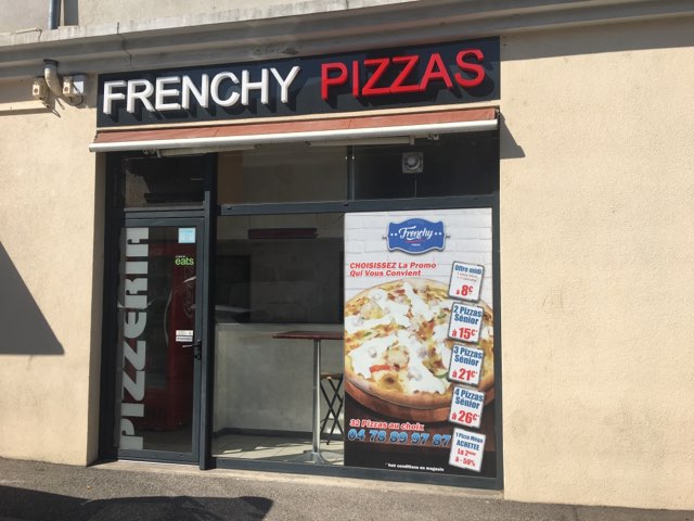 FRENCHY PIZZAS