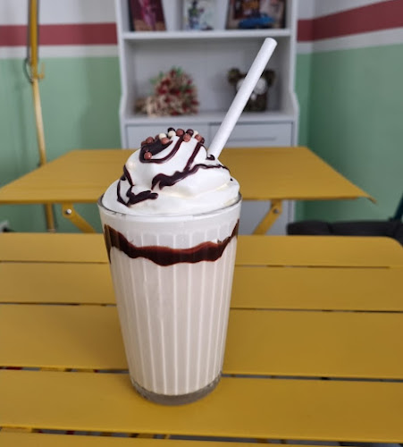 Opinii despre À LA FOLIE - Artisans Glaciers & Pâtissiers în Toulon - Restauration