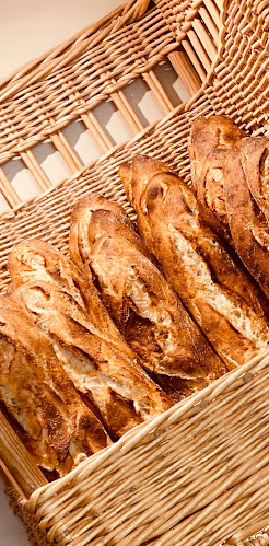 Opinii despre BOULANGERIE MIROSZ în Sénas - Restauration