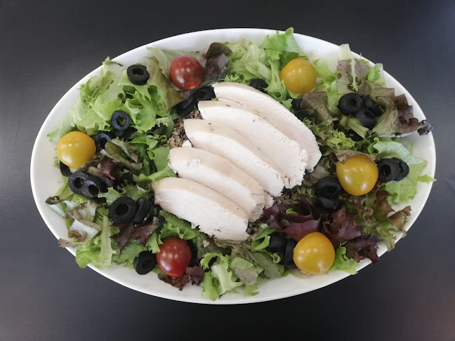 à l'intérieur de la cour, 13, 15 Av. de la Société des Nations à gauche, 77144 Montévrain