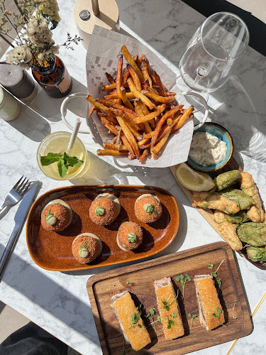 Opinii despre La petite cabane în Six-Fours-les-Plages - Restauration