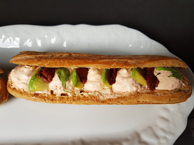 21 Rue Hugues le Grand, 77160 Provins