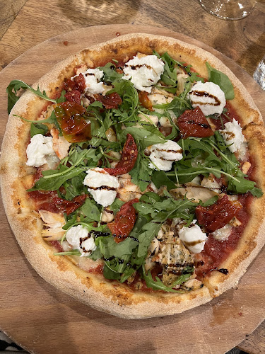 Opinii despre Jordan Tomas - Pizza Mamamia Lyon Gerland în Lyon - Restauration