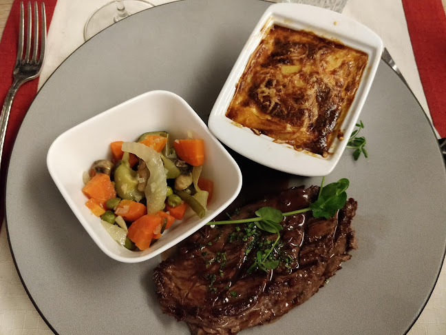 Comentarii opinii despre Les Fines Herbes