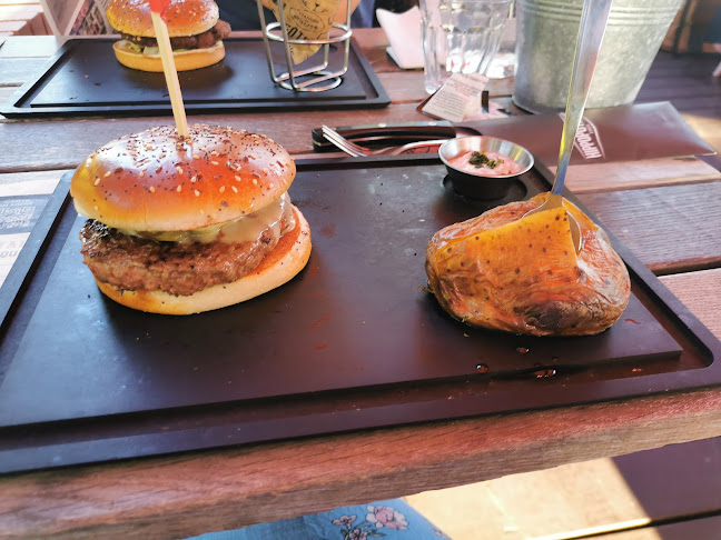 Zone Commerciale Atlantis, Pl. Magellan, 44800 Saint-Herblain, France