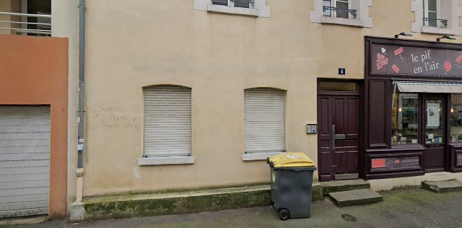 Cave Le pif en l'air