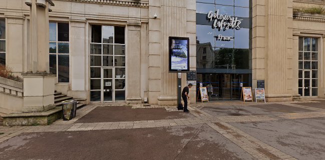 Le tête en l'air café