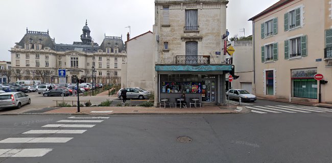 69 Av. des Célestins, 03200 Vichy, France